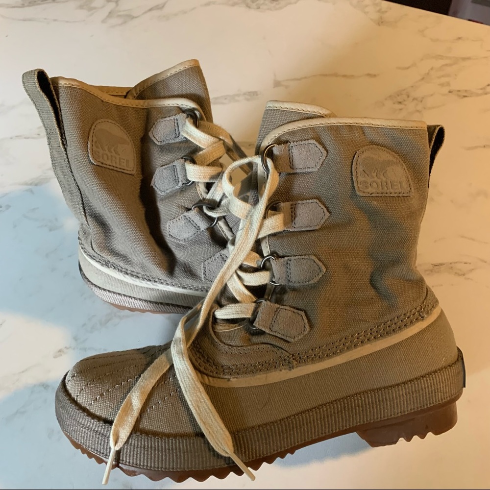 Sorel place up boot Sz 7